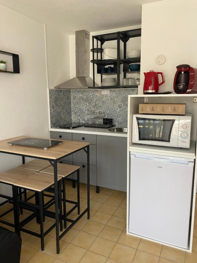 Petit T2 Proche De La * Sète